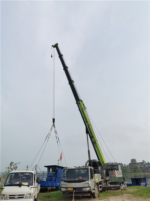 怒江桥梁建设吊装案例